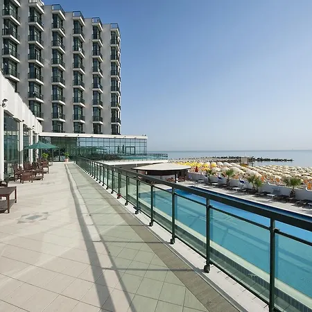 地中海艾斯俱乐部酒店 Montesilvano Marina