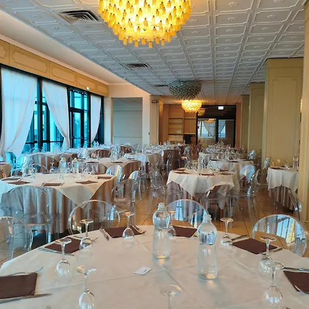 Mediterraneo 4* Монтесильвано