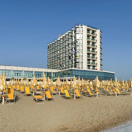 מלון Mediterraneo 4*