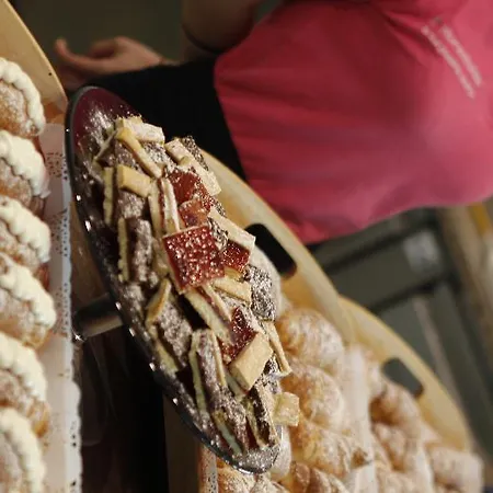 מלון Mediterraneo