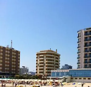 Отель Mediterraneo Монтесильвано